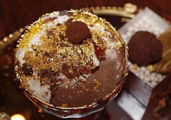 Мучной десерт с мороженым (шоколадный), Рецепт приготовления